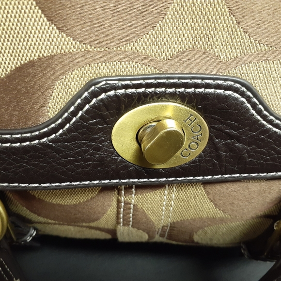 Coach Bag - Picture 5 of 15